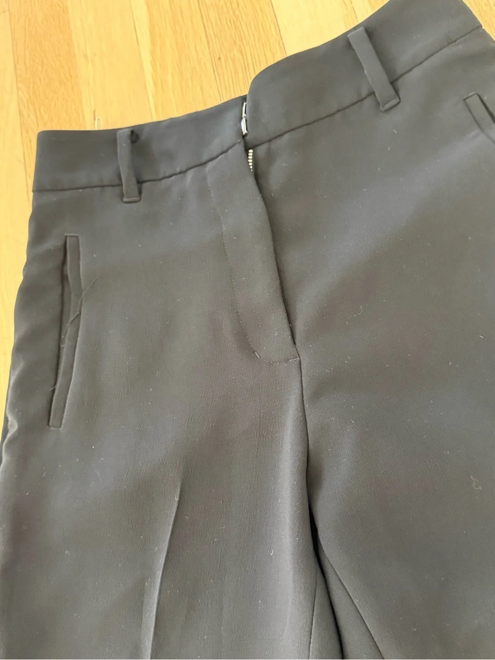 Aritzia Wilfred Black Straight-Leg Tailored Pants